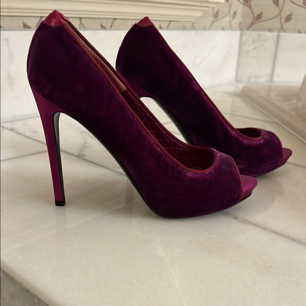 Tom Ford Purple Peep-Toe Heels - Picture 5 of 8